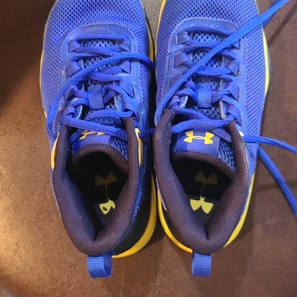 Under Armour boys shoes